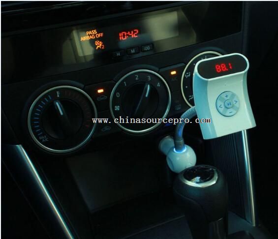 Bluetooth FM vysílač Car Charger Kit