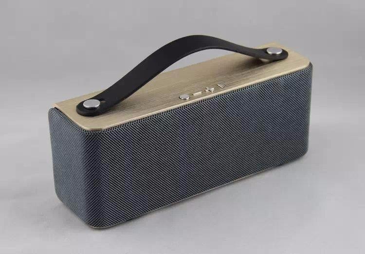 Bluetooth speaker for meeting